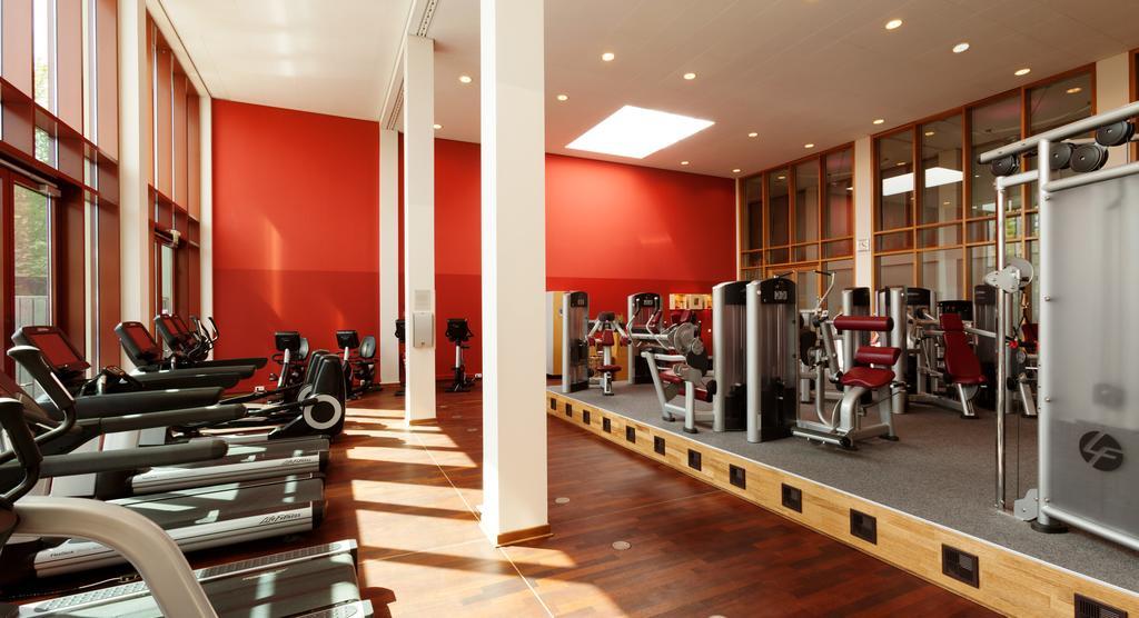 A-Rosa Travemuende Hotel Lubeck Exterior photo The gym at the London Business School