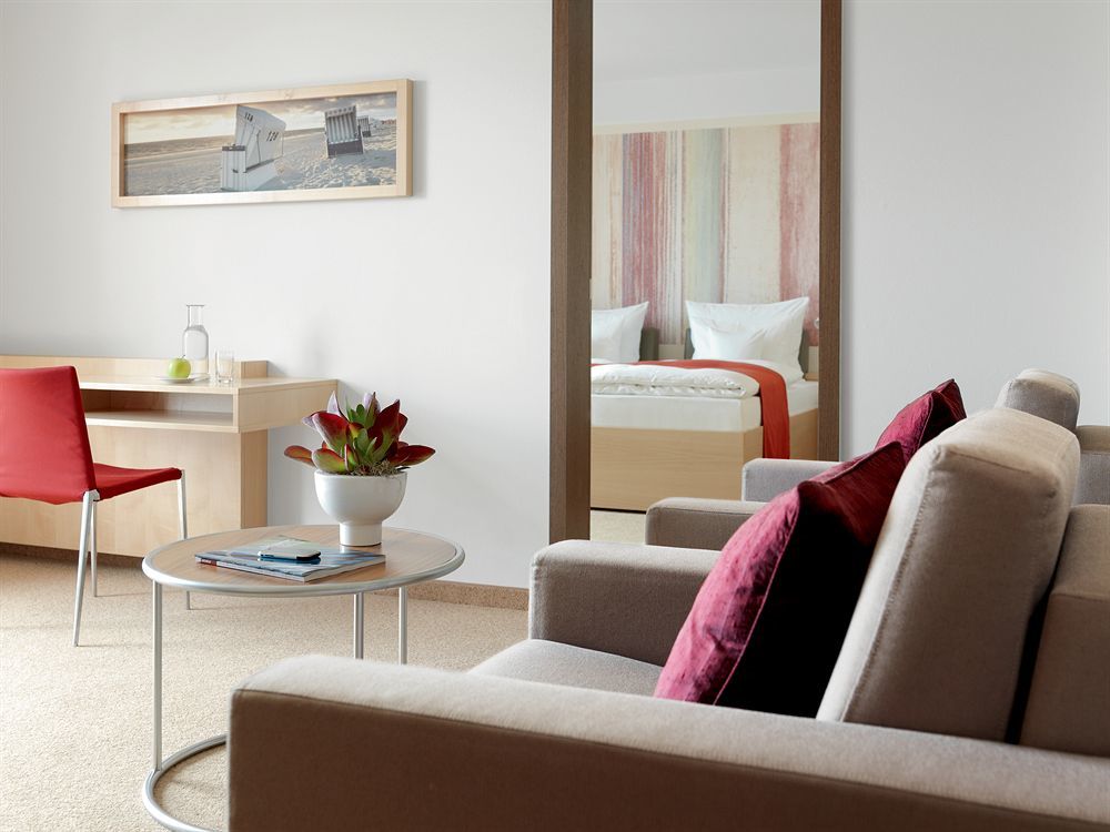A-Rosa Travemuende Hotel Lubeck Exterior photo A typical room at the hotel